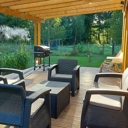Dom Przy Lesie Villa Wielgie Exteriör bild