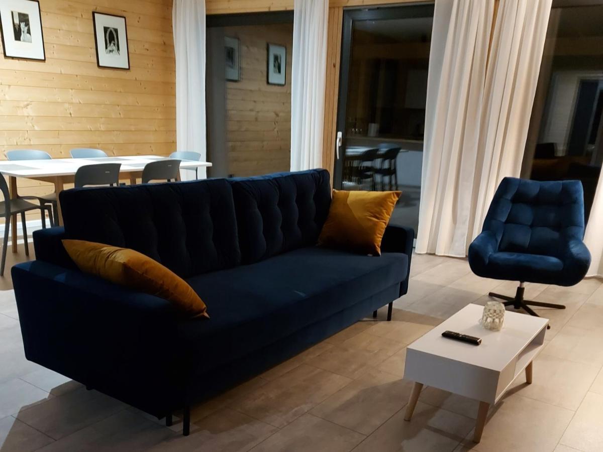 Dom Przy Lesie Villa Wielgie Exteriör bild