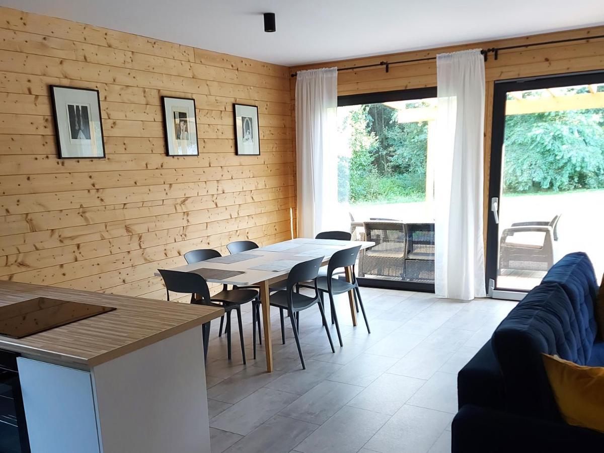 Dom Przy Lesie Villa Wielgie Exteriör bild